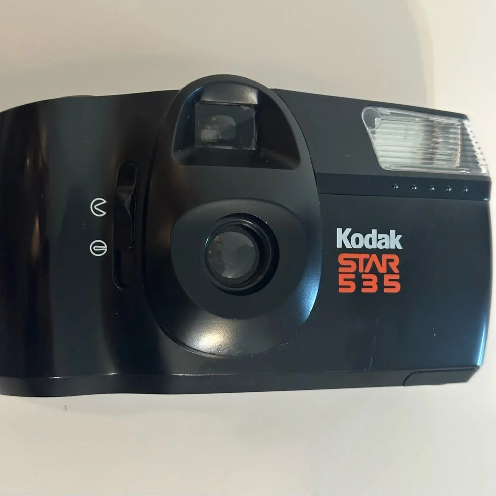 Kodak Star 535 Black 35mm Film Camera w/ Original Manual UNTESTED FOR PARTS